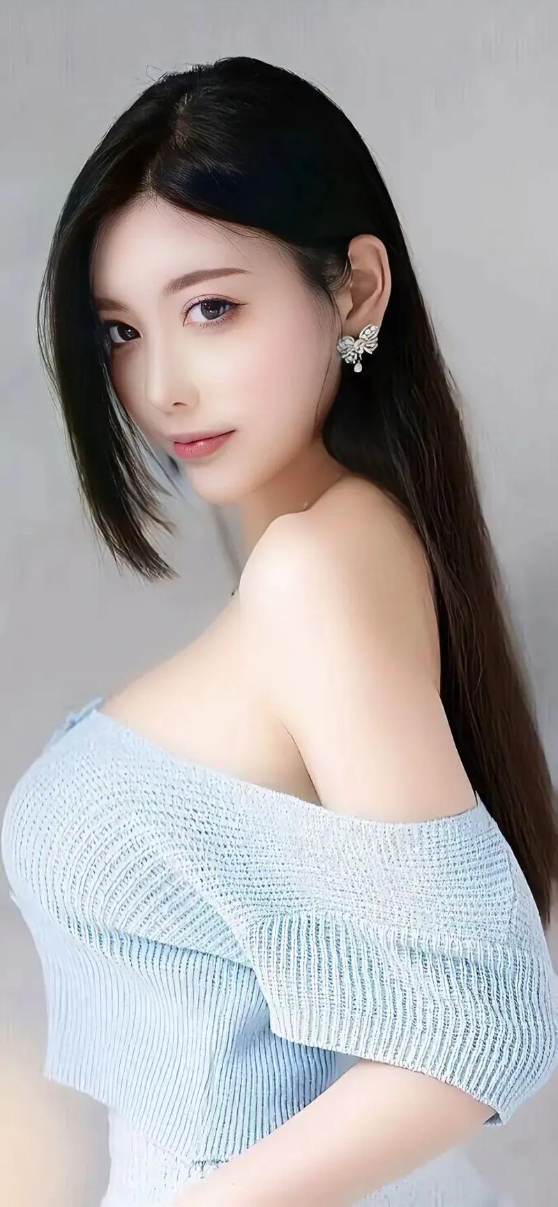 《住我楼的老板娘》免费安卓体验服V(图1)