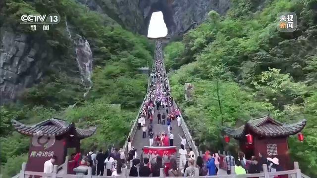 九游体育网站：耗资24亿的古城四年累计亏损超10亿停车场成唯一盈利项目(图1)