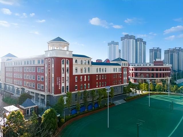 现象级热销驱动保利置业云南公司年度目标提前撞线交出硬核答卷(图2)