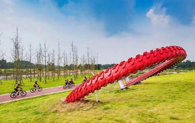 九游体育网站：实干的邛崃—我们身边的“十四五”丨绿水青山映古城公园城市绽新颜(图3)