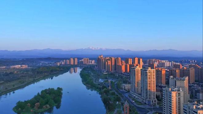 九游体育网站：实干的邛崃—我们身边的“十四五”丨绿水青山映古城公园城市绽新颜(图11)